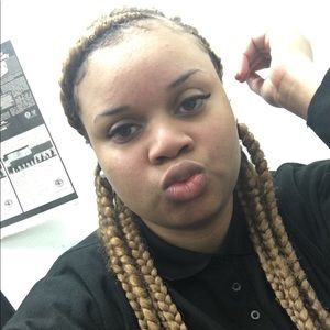 Meet your Posher, Derrian